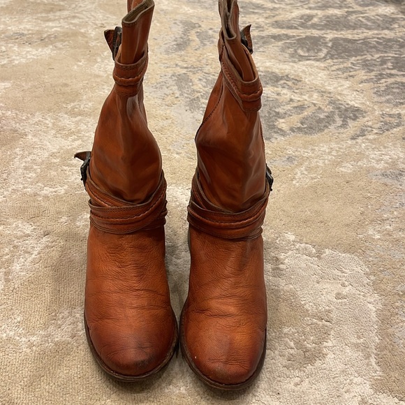 Frye boots size 7 - Picture 5 of 13